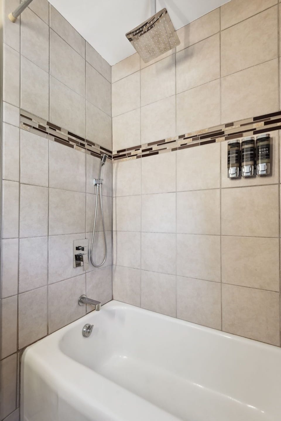 Full Bathroom - Main Level