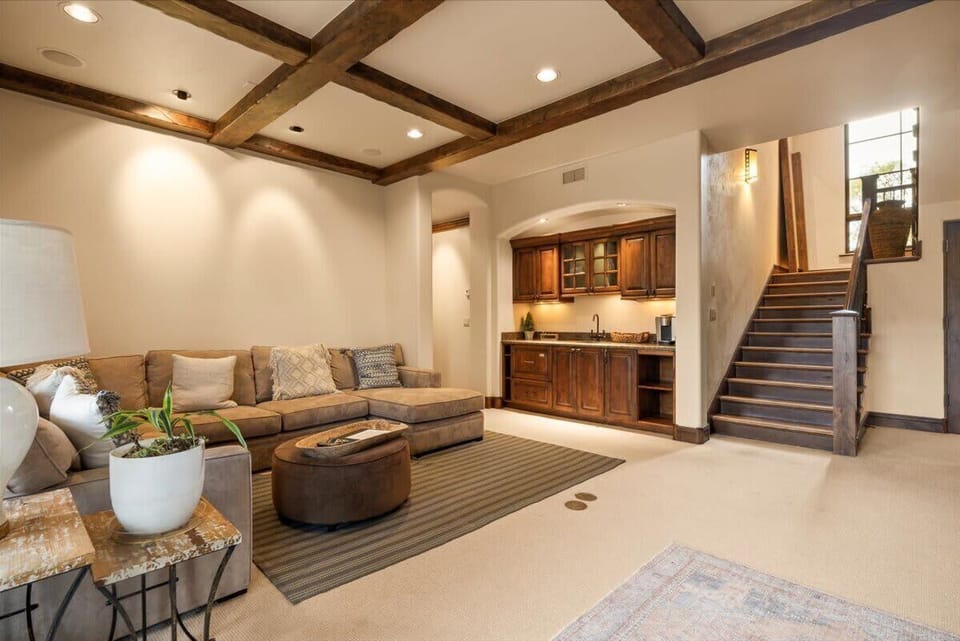 Living room 2: Lower floor, Smart TV with advanced cable Sonos sound system, wet bar, patio access, half bath, hot tub entry