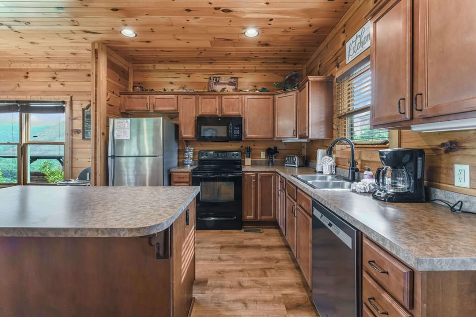 Fully stock kitchen ready for your family meals. 