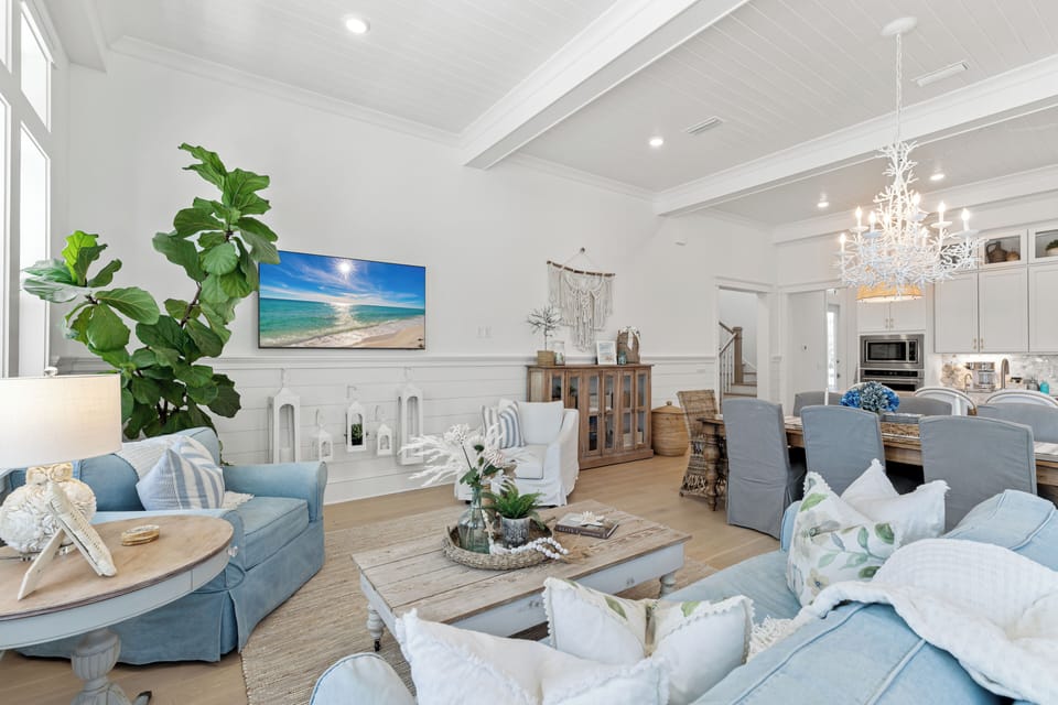 1st Floor Open Concept Living Area