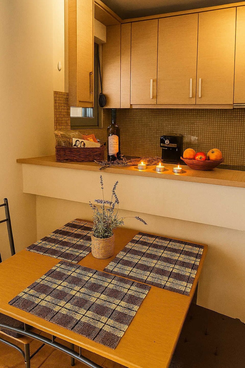 Fully-Equipped Kitchen with Dining Table Setup
