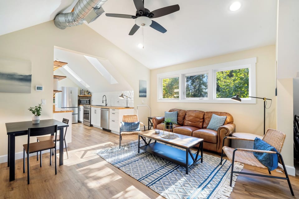 Living area off kitchen
