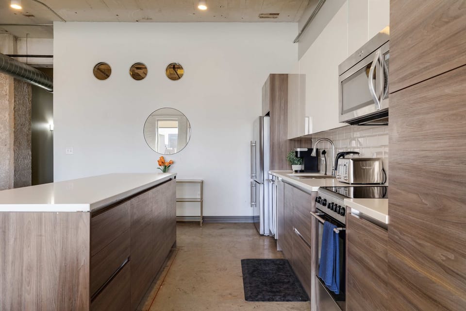 Full Kitchen