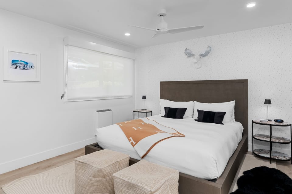 Queen Bed