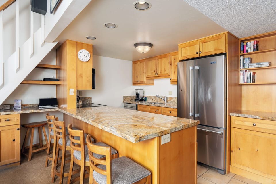 Kitchen bar seating for 4 people