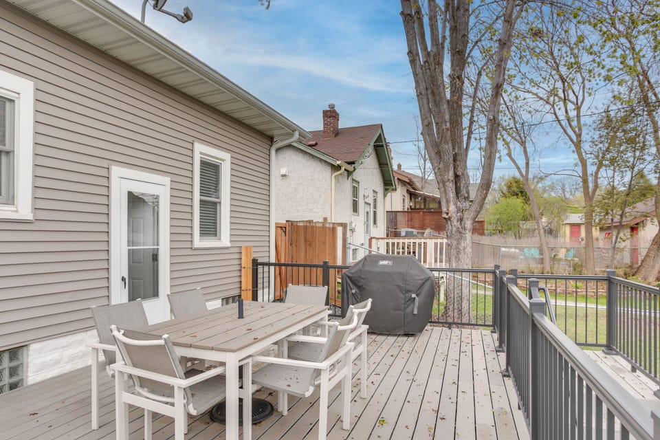Private Deck | Gas Grill