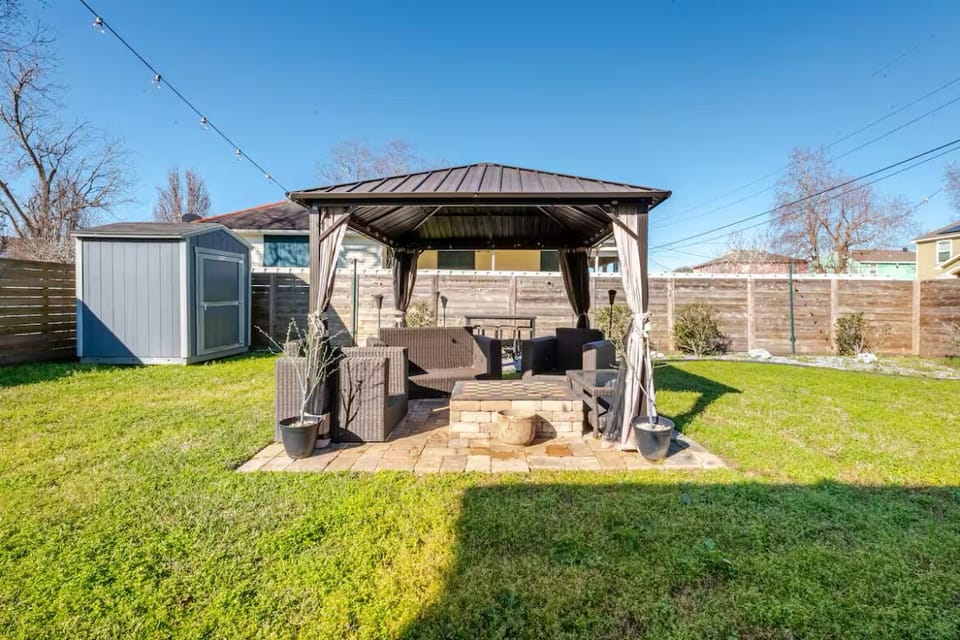Outdoor Backyard Area