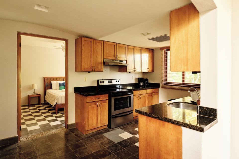 More kitchen