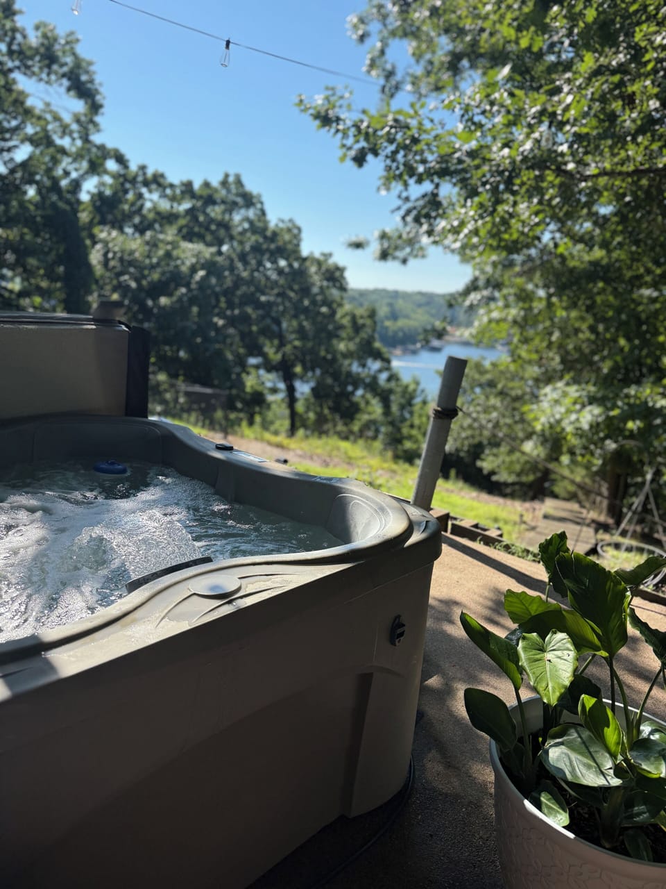 Outdoor spa tub