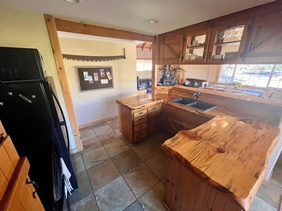 Fully equipped kitchen