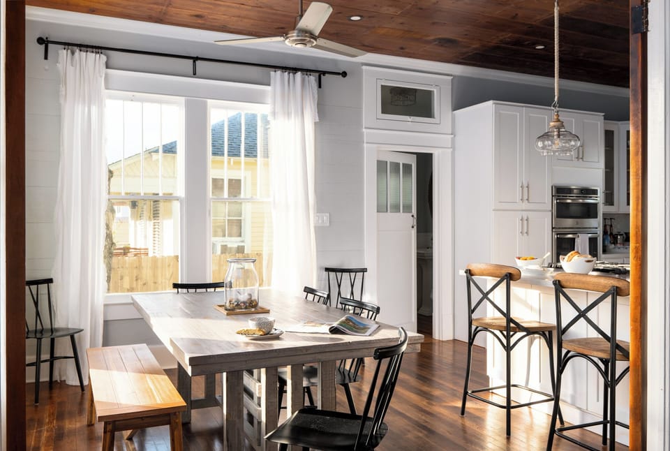 Enjoy a cozy meal bathed in natural light 