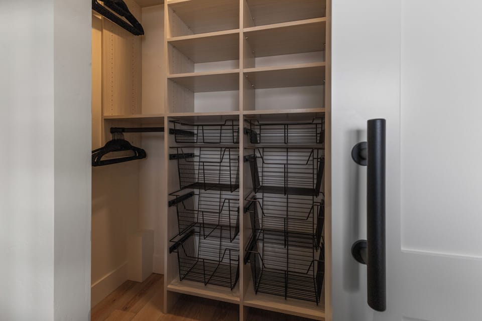 Main level queen bedroom closet