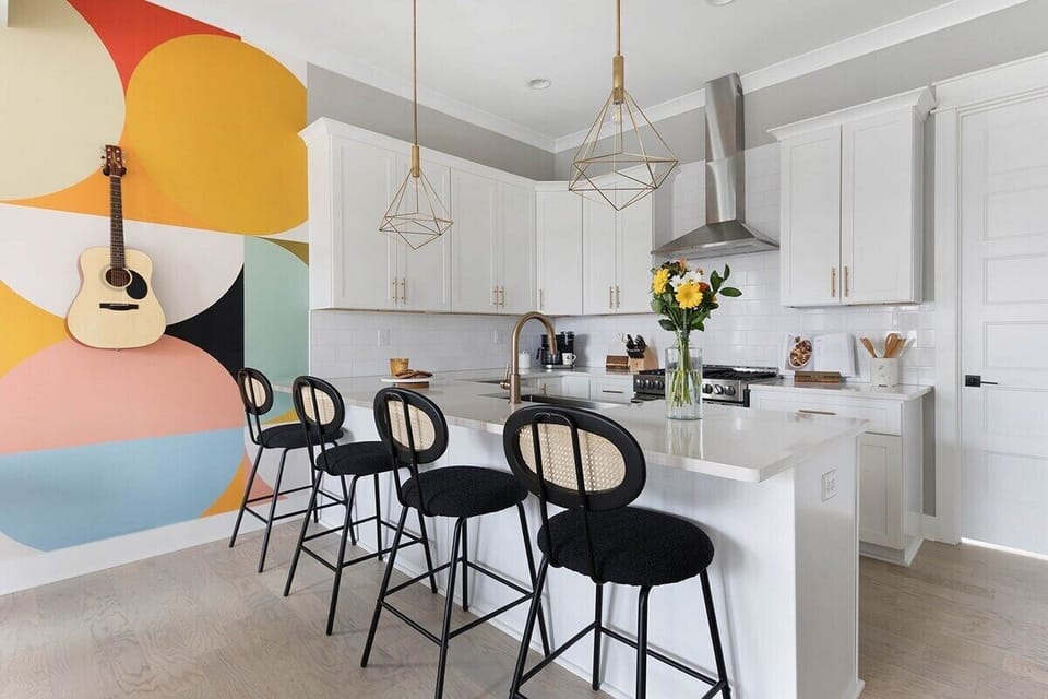 Kitchen island with seats for 4 (125 Lucile)