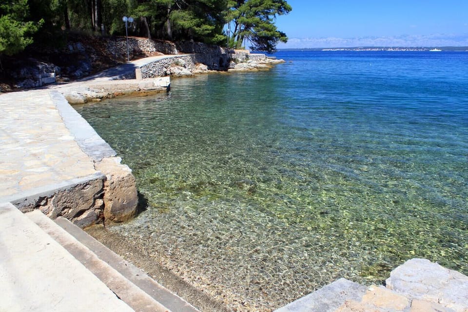 Nearby beaches