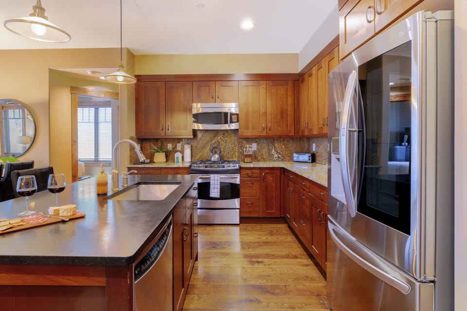 Fully stocked kitchen.