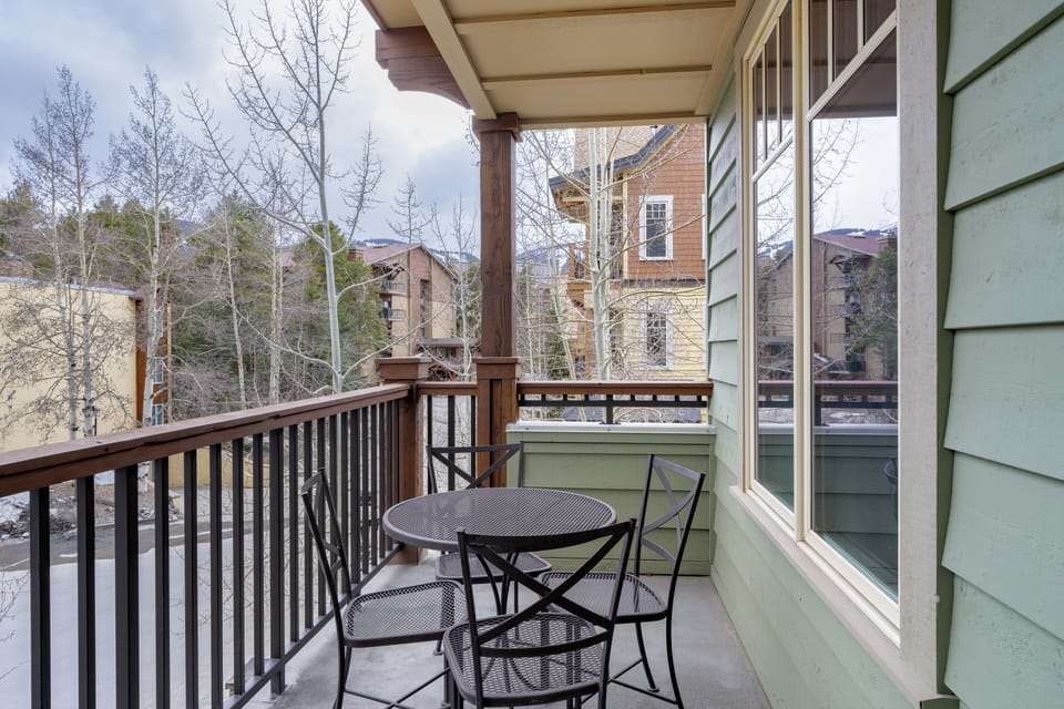Dining area on the balcony.