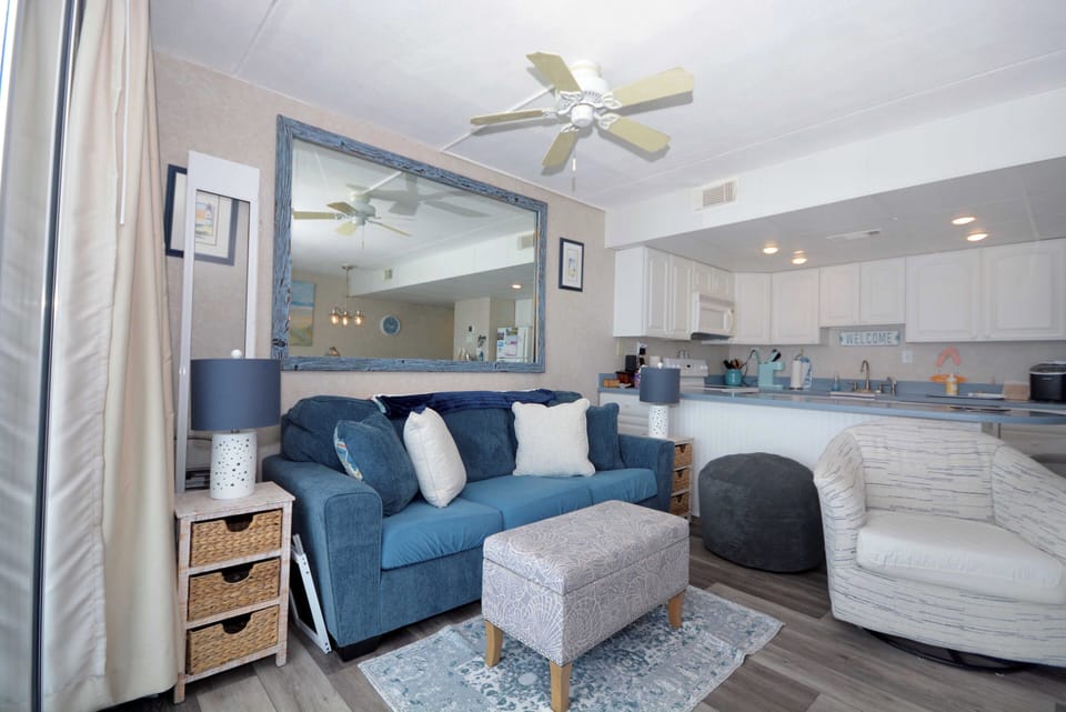 LIVING-AREA