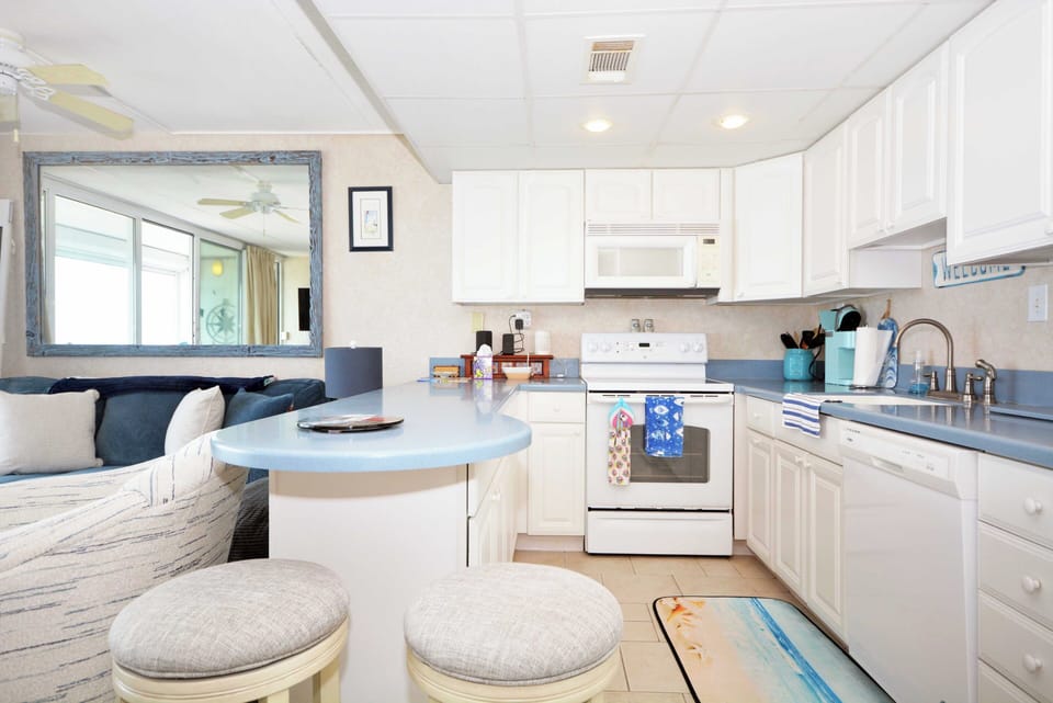 LIVING-AREA