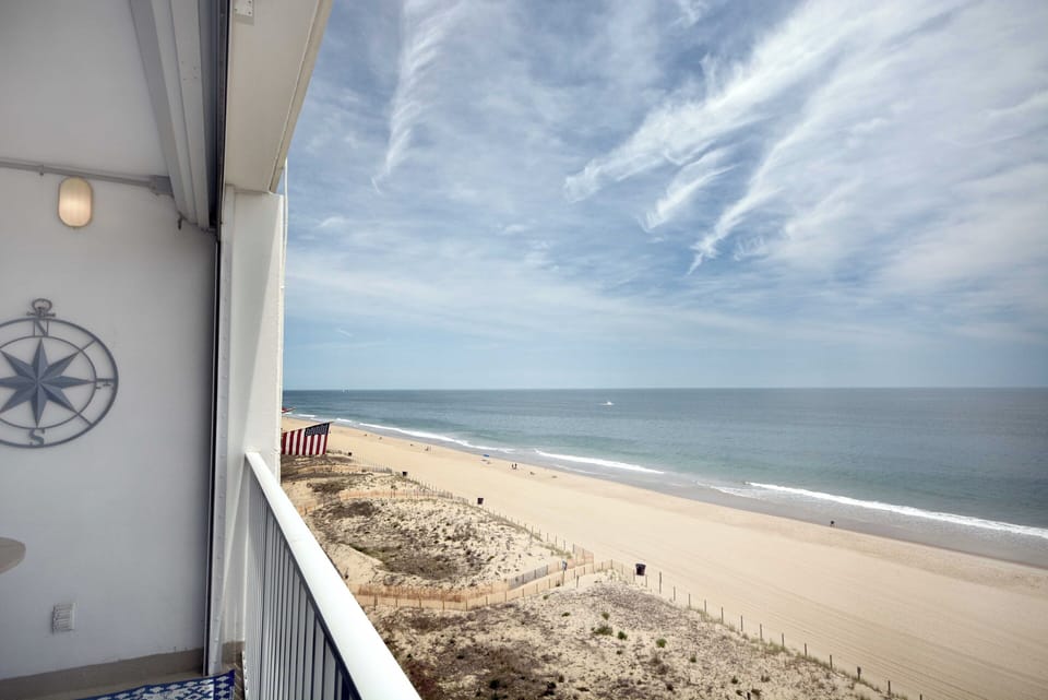 BALCONY-VIEW