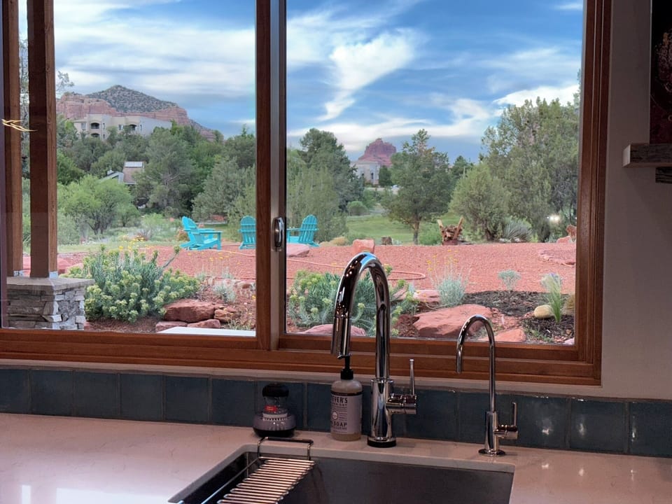 Sink with the views of Bell Rock - Rancho Rojo - Vivid Sedona - Sink with the views of Bell Rock - Rancho Rojo - Vivid Sedona