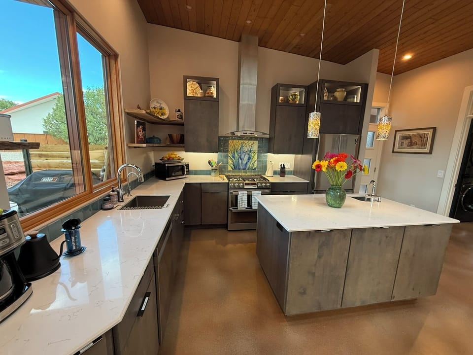 Fully equipped kitchen  - Rancho Rojo Sedona - Vivid Sedona - Fully equipped kitchen  - Rancho Rojo Sedona - Vivid Sedona