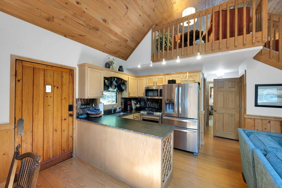 Prepare your favorite meals in the spacious, fully equipped kitchen.