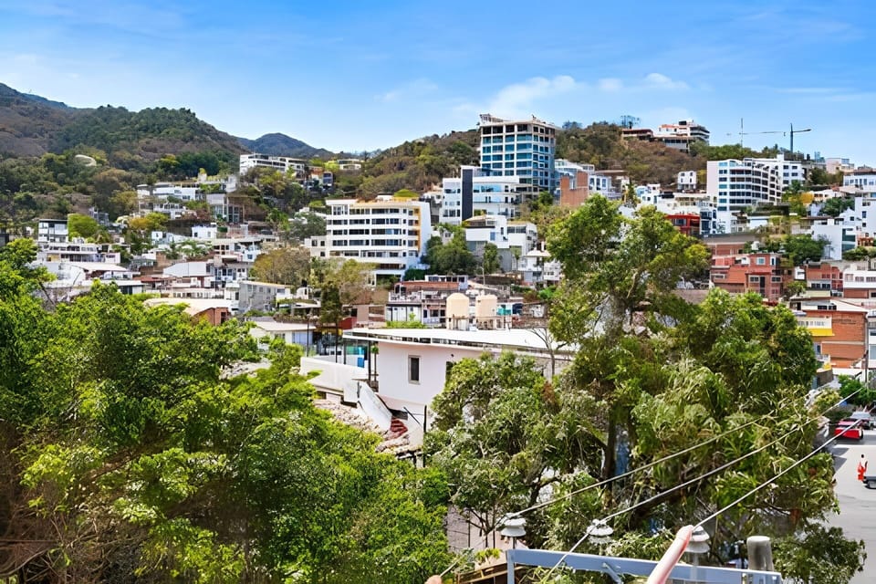 Mountain view,Balcony / Terrace,View(from property / room),City view,Landmark view,Bird's eye view