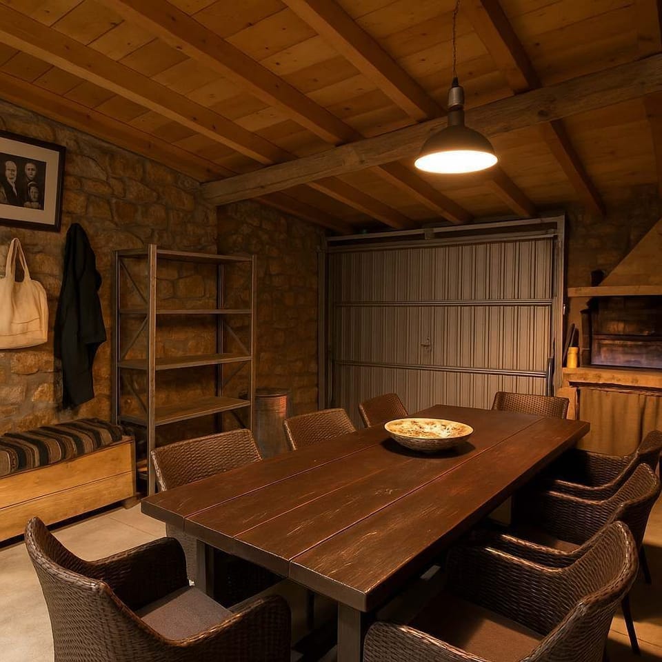 Shared Lounge Area – Rustic Style with Ambient Lighting
