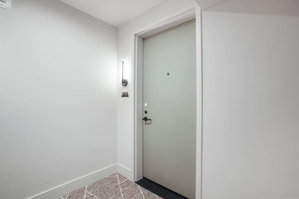 Step inside your luxurious apartment home