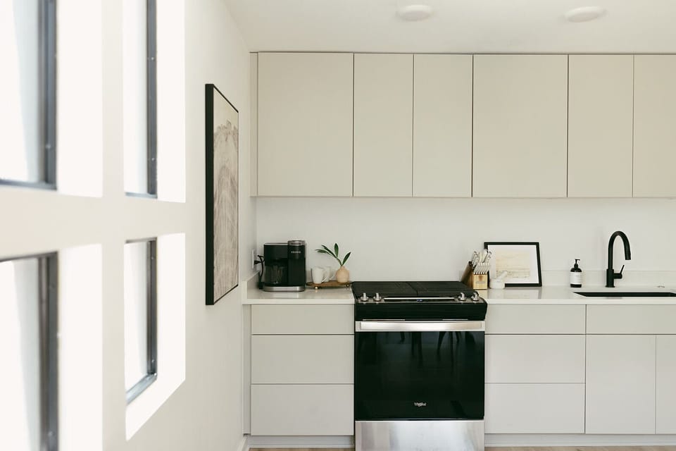 b6301579-9a77-45e8-a385-493817e9a216