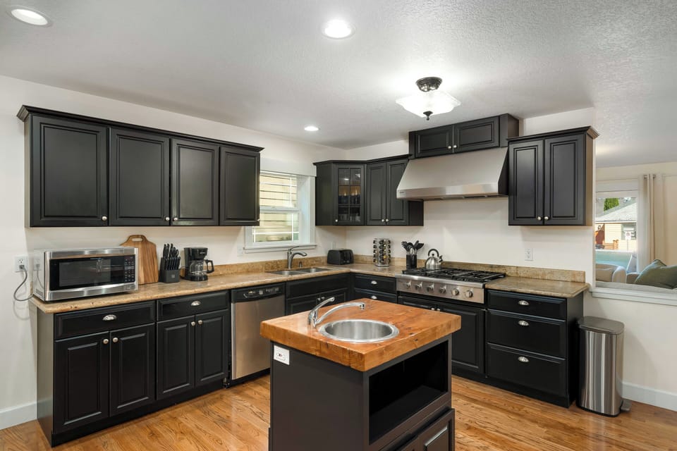 Spacious full kitchen with all the essentials for preparing delicious meals.