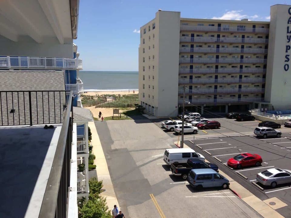 Being on the fourth floor provides a nice view of the ocean.  Many nights you can watch the moon ride on the water. 