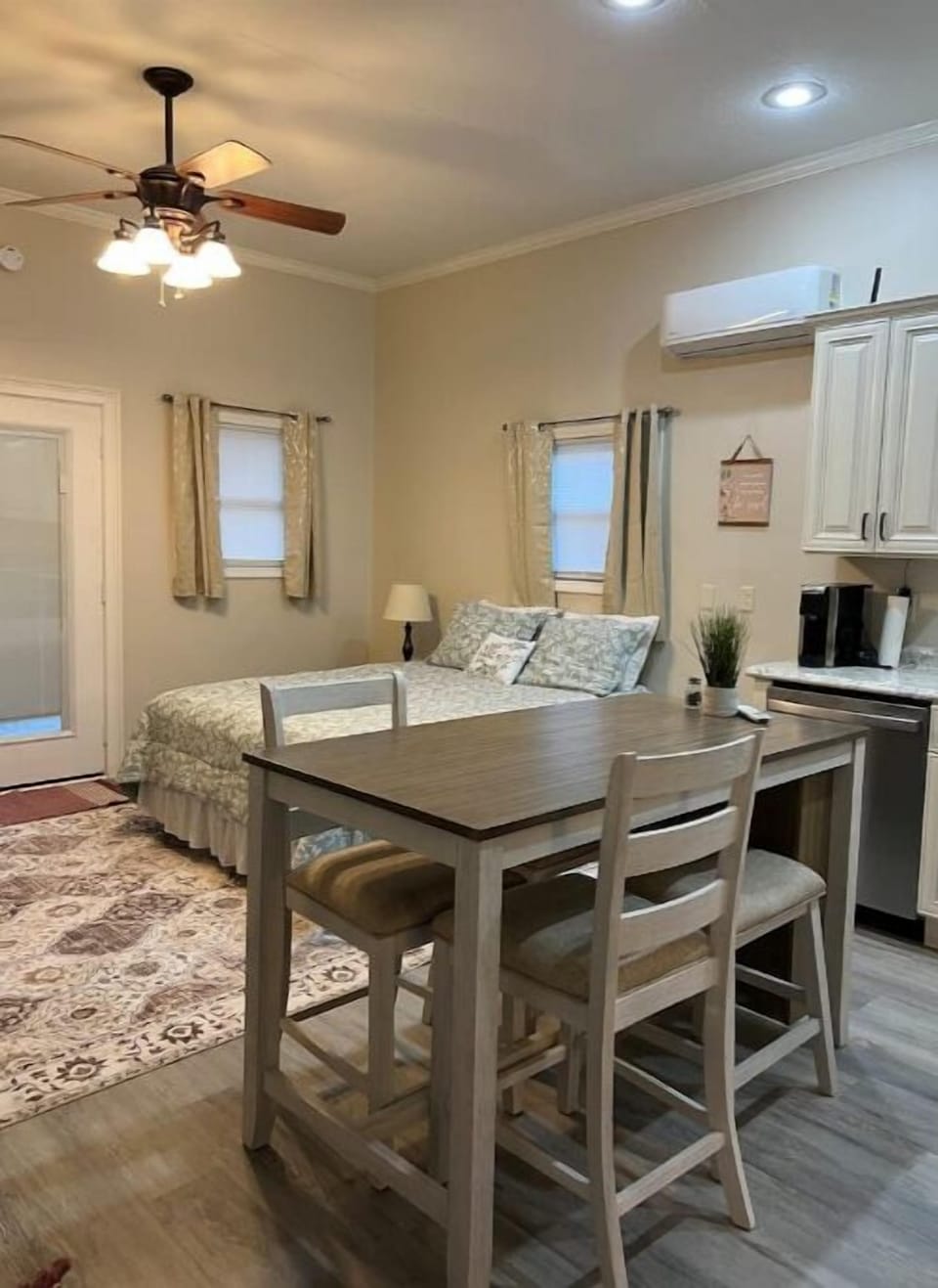 Kitchen table