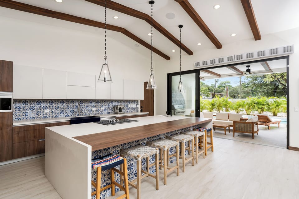Main House Kitchen – 1st Floor