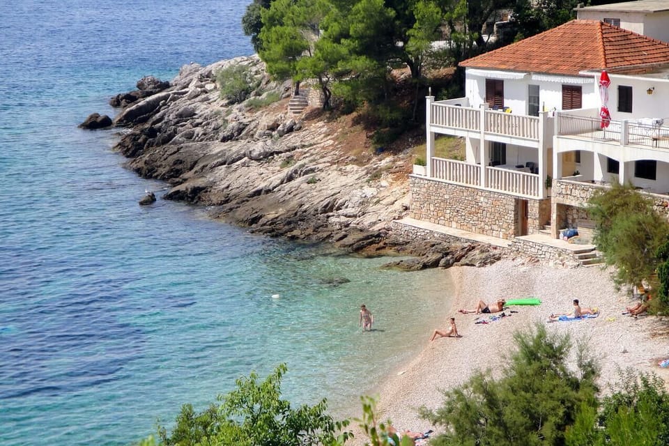 Nearby beaches