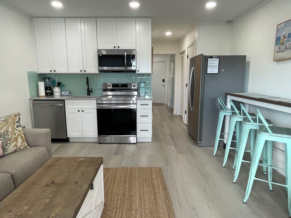 Ful Kitchen