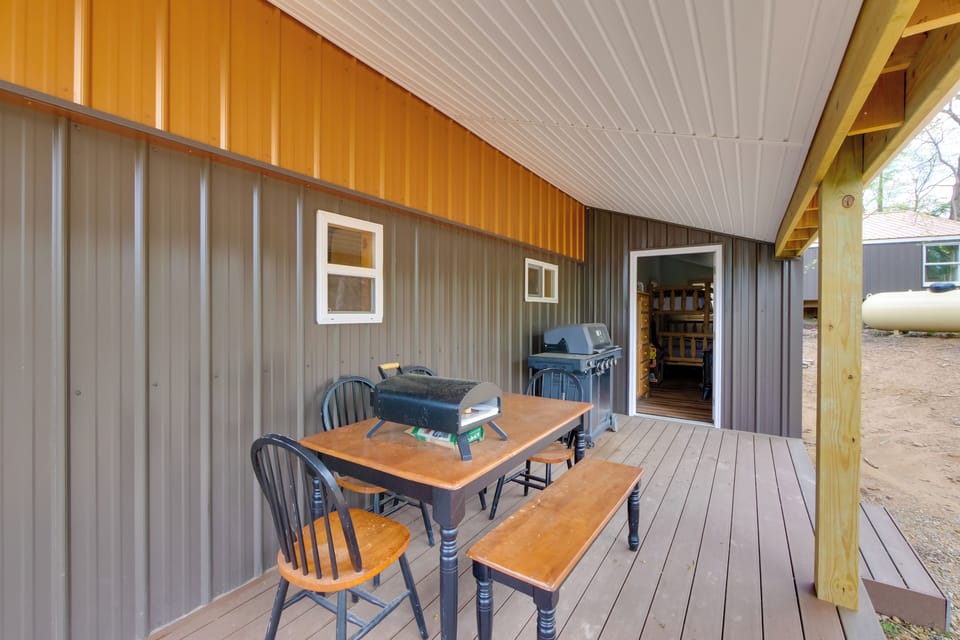 Private Patio | Gas Grill