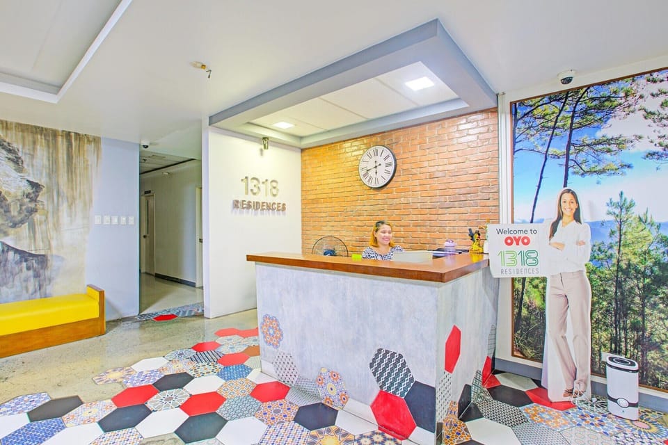 Entrance / Reception