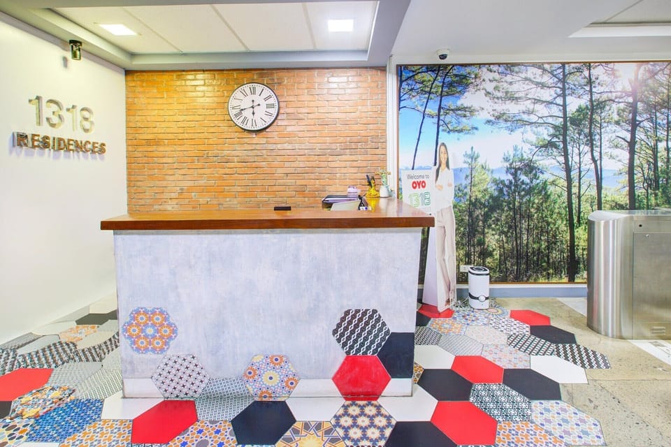 Entrance / Reception