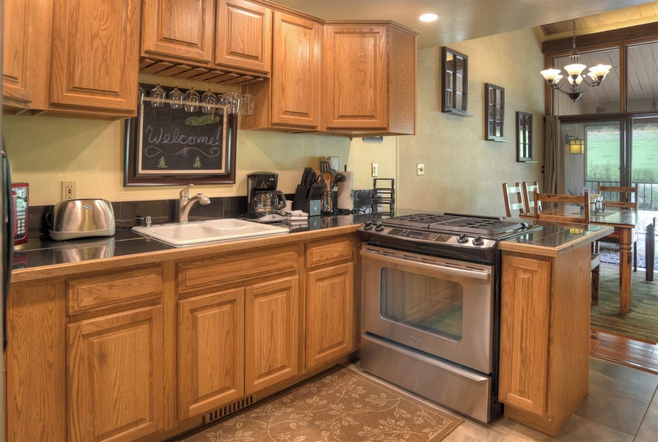 Designed for both function and flair—this kitchen is made to be enjoyed.