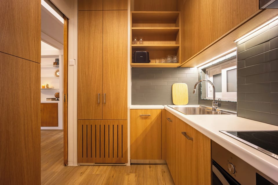 Plenty of storage and a bright prep area for easy meals.