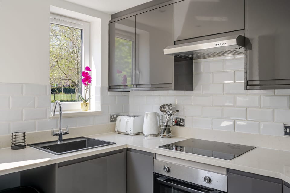 Kitchen Area - Main View 3