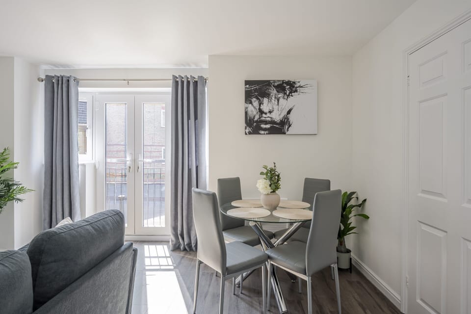 Living Area - Main Dining Area View