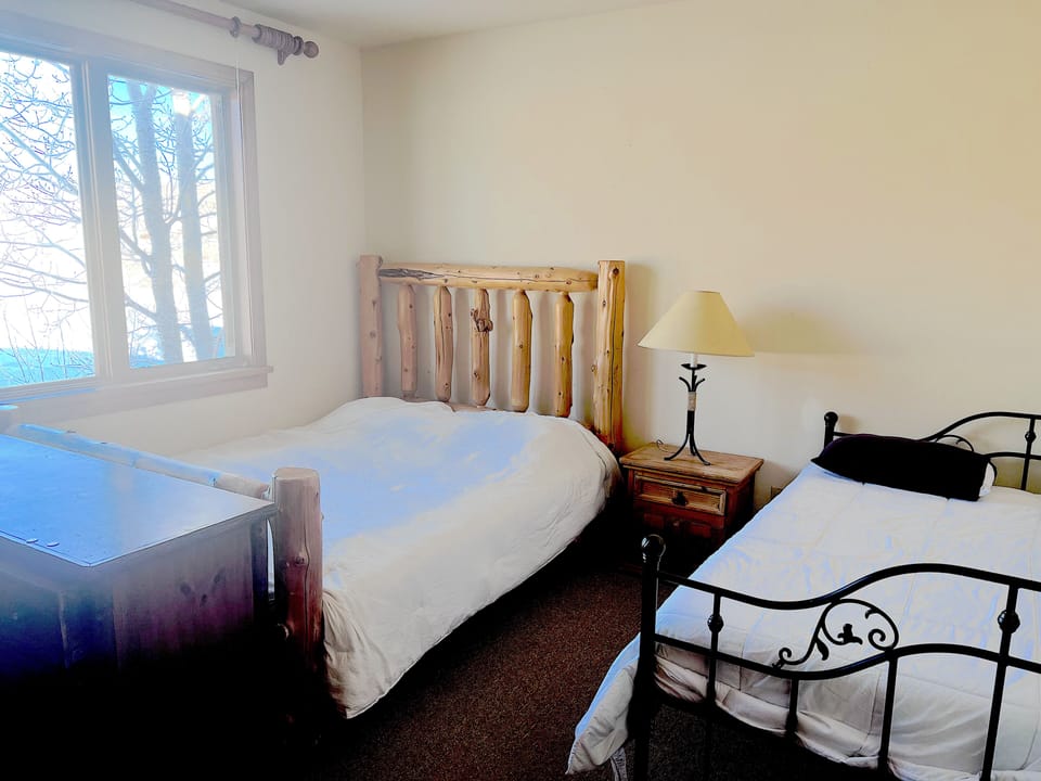 Bunkhouse Bedroom 2
