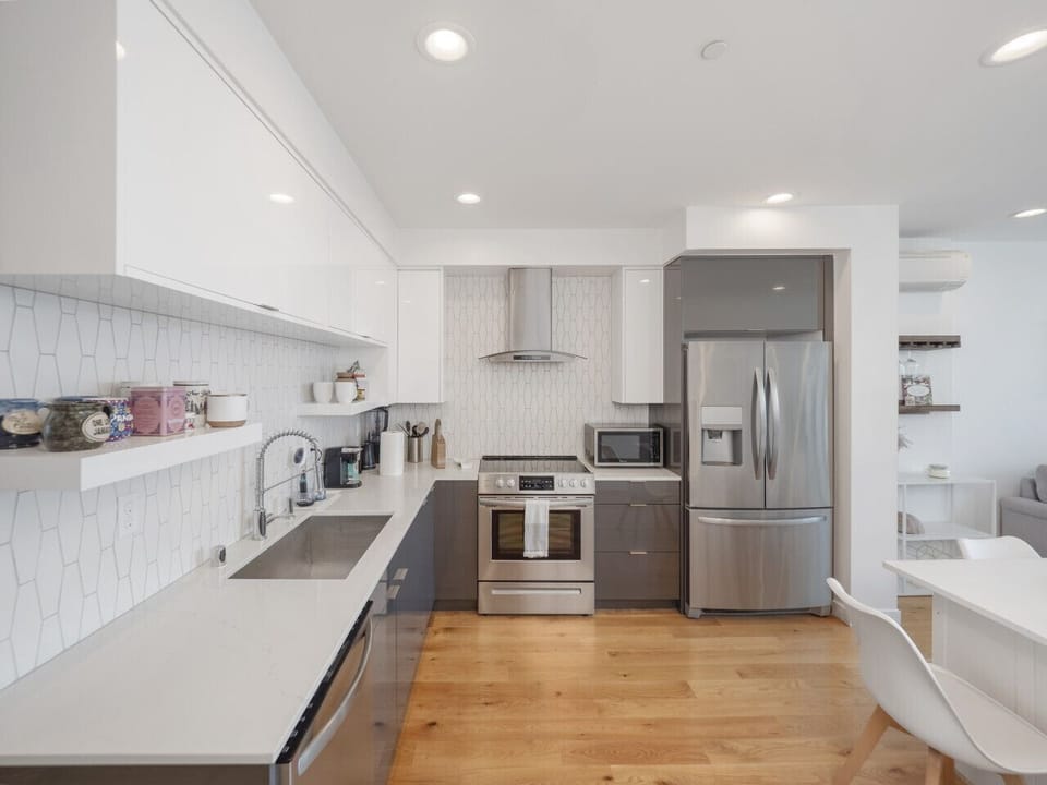 Kitchen is on the 2nd floor