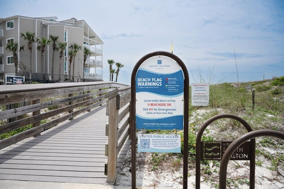 Beach Access just steps away.  Must use Public Beach Access further down to set up beach gear.  This access is for walking to the waters edge only
