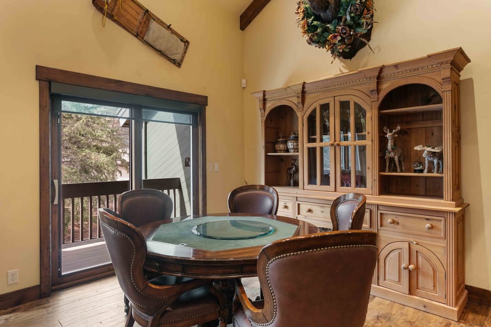 Dining Room, Dining Table, Furniture, Indoors, Table