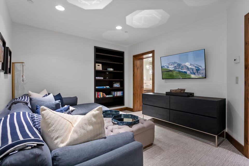 Architecture, Building, Furniture, Indoors, Living Room