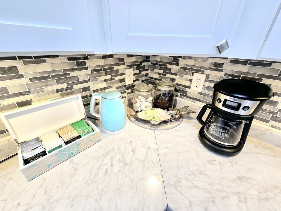 Coffee/Tea Corner