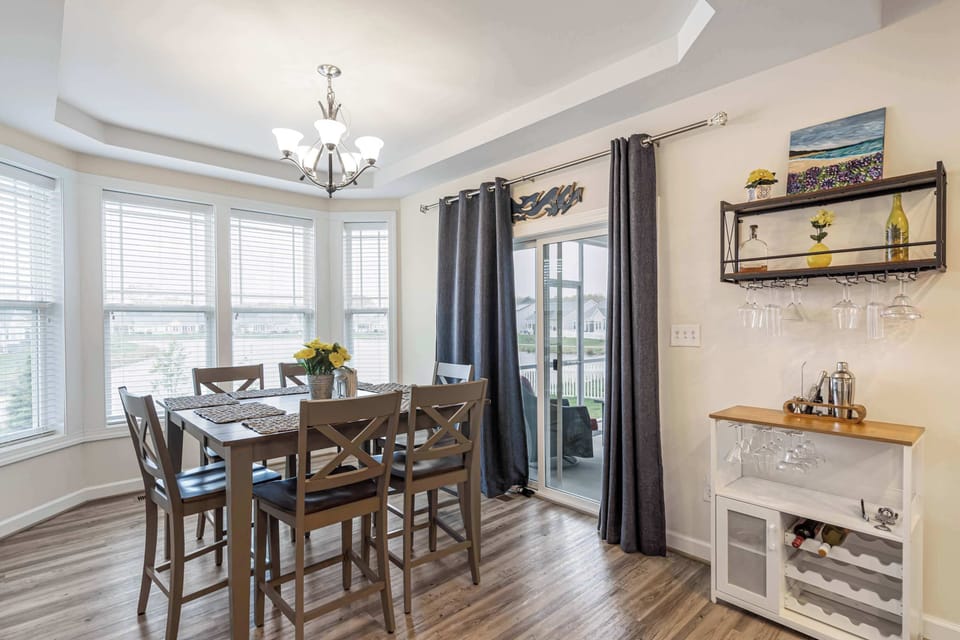 Dining table with seating for 6 